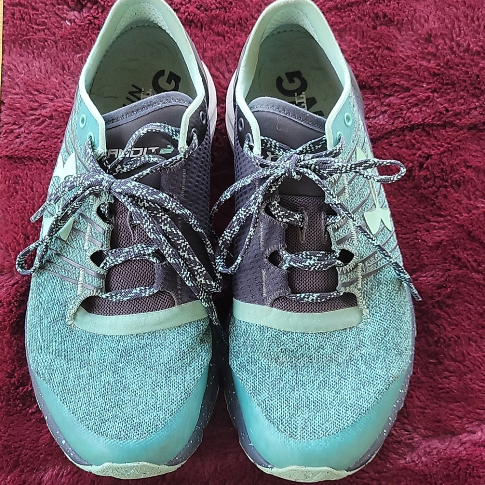 Running shoes
